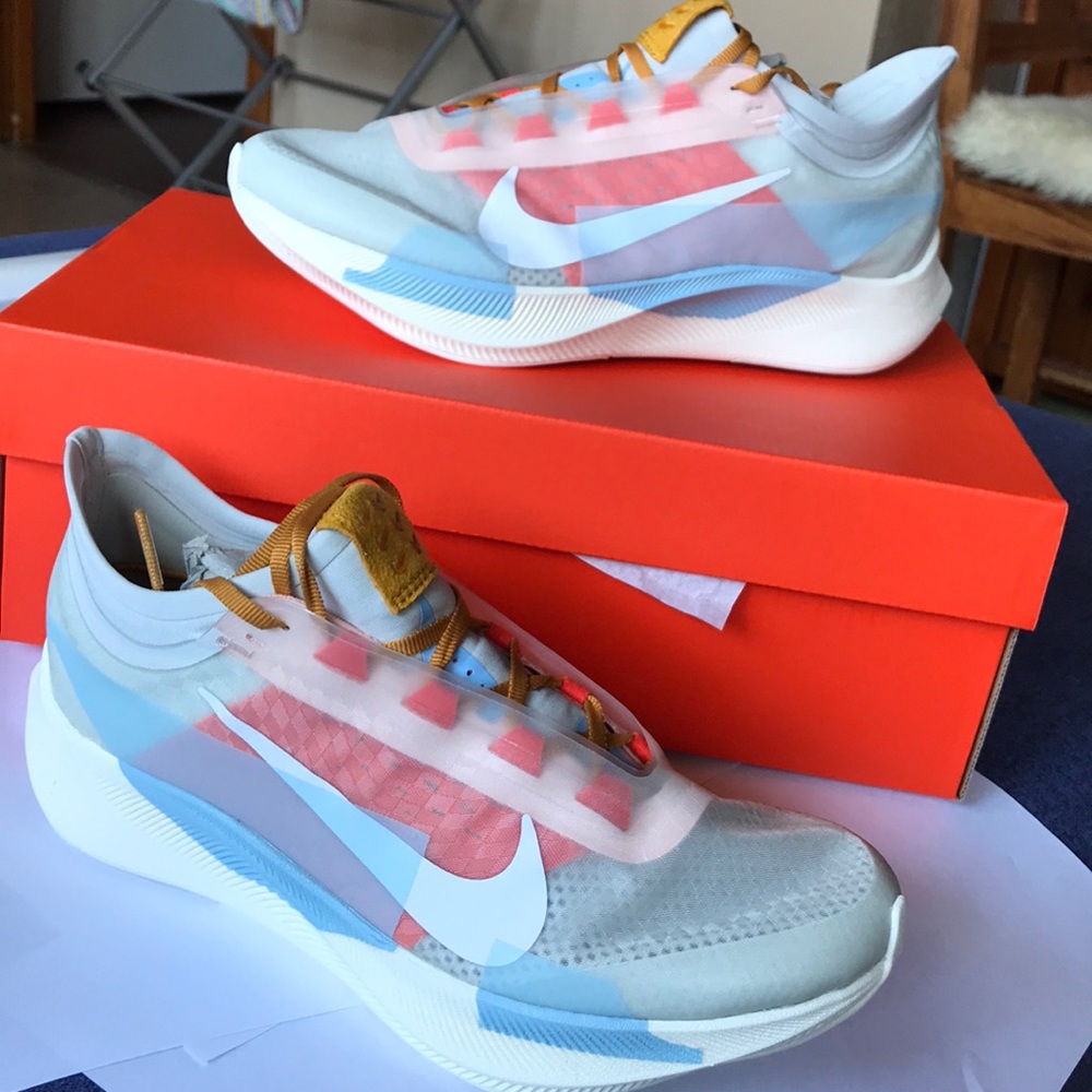 ✴️ Nike Women’s Zoom Fly 3 PRM, Size 7.5. NWT